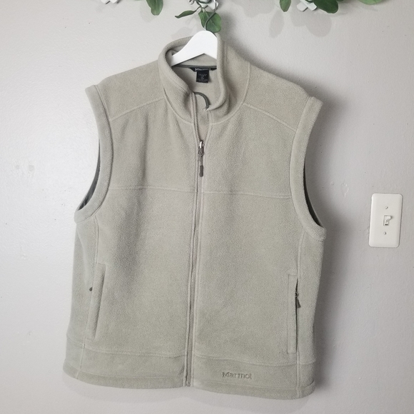 Marmot Other - Marmot fleece plated camel/tan vest size XL